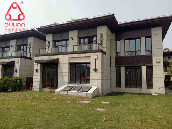 别墅电梯放在那合适